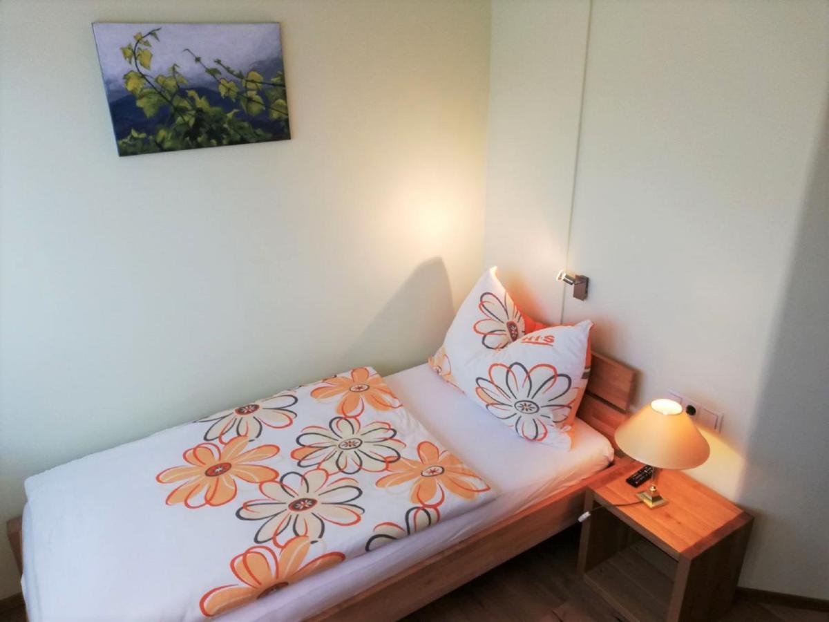 Hotel Haus Monti Maria Lanzendorf Exteriér fotografie